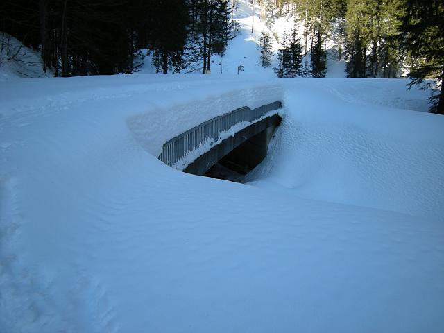 DSCN5129.JPG - Bad Laterns im Schnee