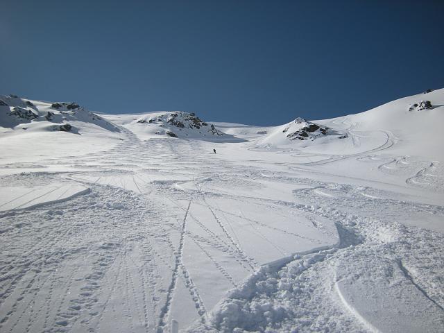 DSCN5221.JPG - super Abfahrtshang  von Punkt 2709m