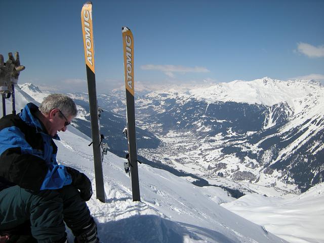 DSCN5254.JPG - Peter / Klosters im Hintergrund