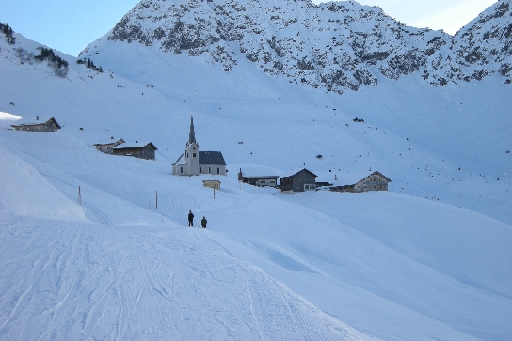 DSCN7518.JPG - Kirche ist Holzatrappe für Filmaufnehmen