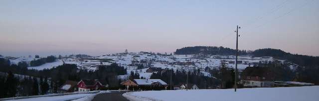 DSCN7680.JPG - neben Baum am Horizont ist mein Haus
