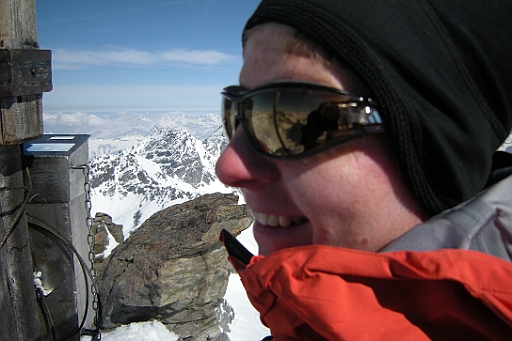 DSCN8076.JPG - Sarah auf dem Gipfel Dreiländerspitz 3197m