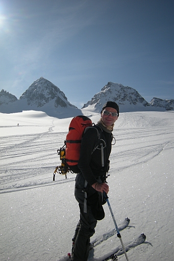DSCN8146.JPG - Piz Buin 3321m (links) - Kleiner Buin 3255m (rechts)