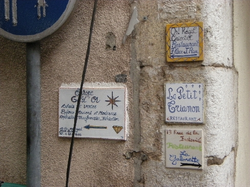 SCN9920.JPG - Aubagne:  Besichtigung mit Hans und Brigitte