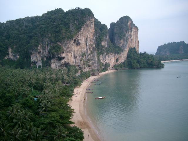 011tonsai_tirolienwall.jpg.jpg