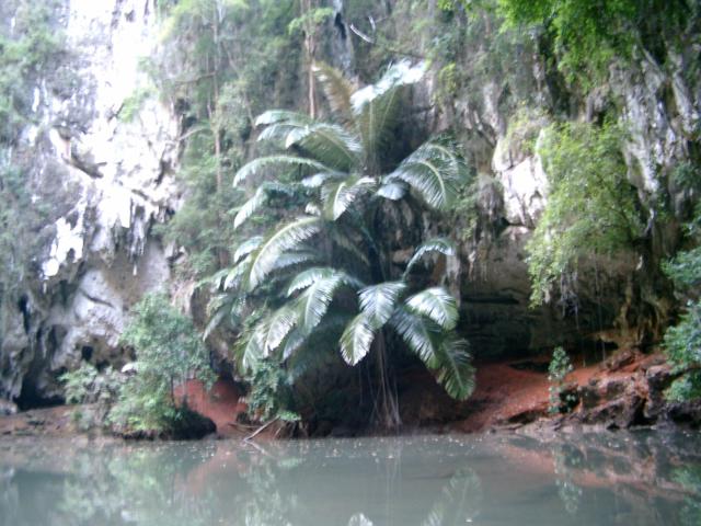 083railay_lagoon.jpg.jpg