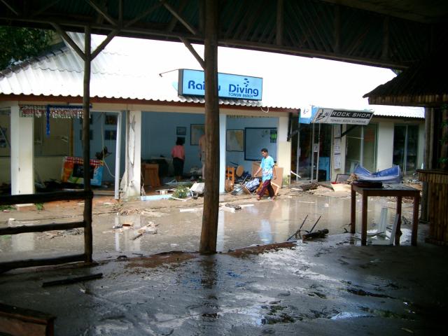 tsunami3204.jpg.jpg